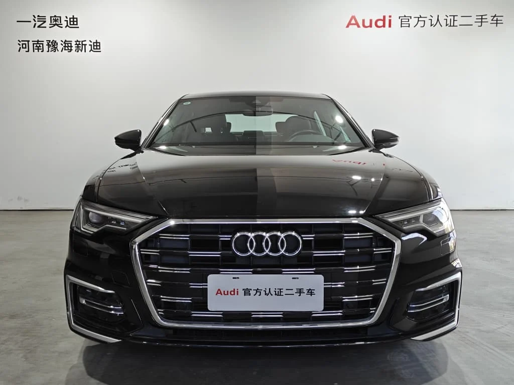 Audi berline noire premium — Sélection 01